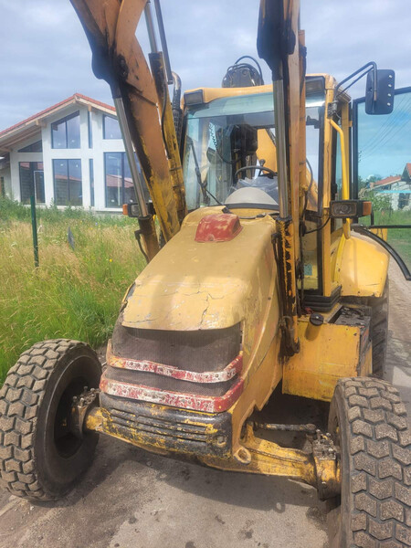 Капот Komatsu WB 2001 г.  Киев