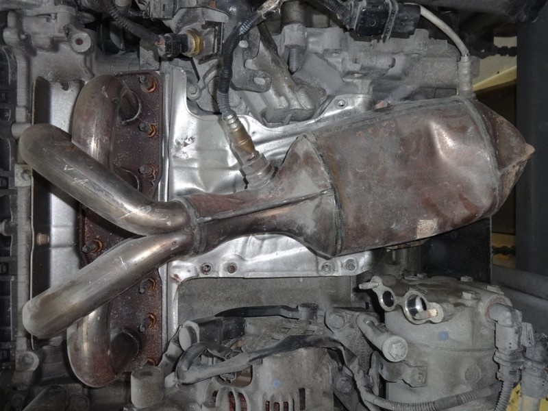 Коллектор выпускной Citroen C3  2011 1.4 Бензин Киев