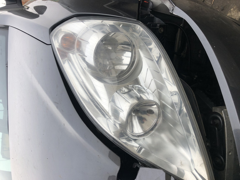 Фара передняя Opel Zafira B универсал 2010 г.  1.7 л дизель Ровно