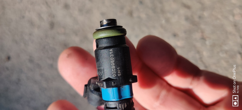 Форсунка 03C906031A   Skoda Rapid, Volkswagen Polo