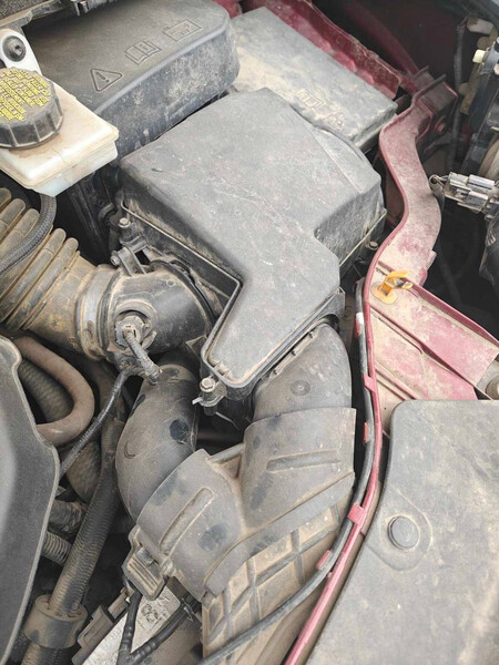 Корпус повітряного фільтра Ford Escape  2016 2.0 Бензин 