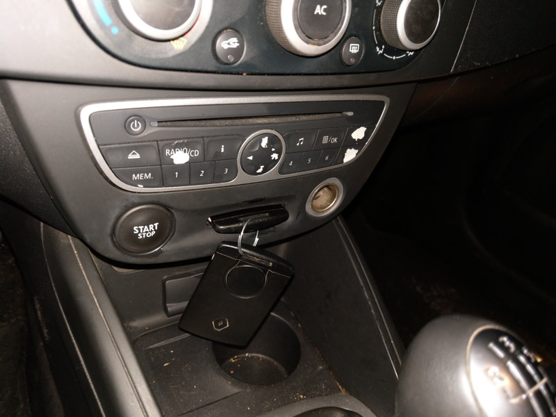 Магнітолу Renault Megane 3 хетчбек 2008 р.  1.9 л дизель Рівне