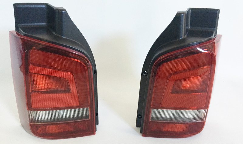 Задні ліхтарі Volkswagen T5 (Transporter)  2011 2.0 Дизель 