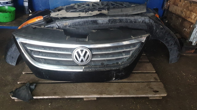 Решетка радиатора Volkswagen Passat CC  2011 2.0 Бензин Тернополь