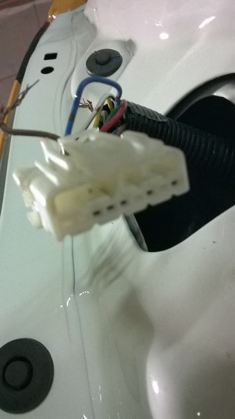 Разъем на стоп левый Citroen C1 хэтчбек 2013 г.  Киев