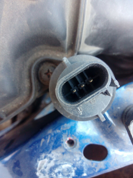 Штекер фары передней Chrysler Neon 2005 р.  2.0 л бензин Рівне