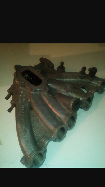 Колектор под карбюратор Audi 100 C3  1987 универсал 2.3 Бензин Подольск