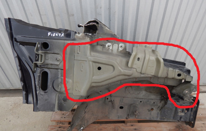 Четветь правая Ford Fiesta MK7 хэтчбек 2011 г.  1.4 л бензин Ковель