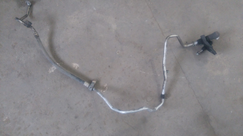 Трубкаа кандёра Mazda 6  2006 2.0 Бензин Синельниково