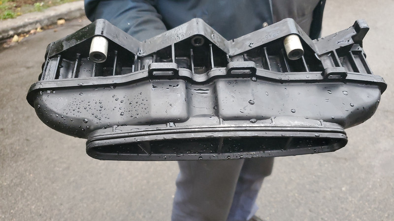 Впускной коллектор Mercedes Sprinter 2007 г.  2.2 л Киев