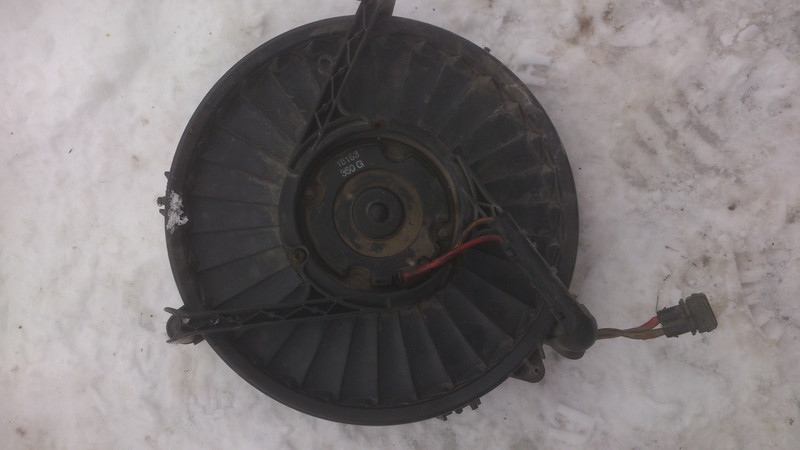 Вентилятор радиатора Volkswagen T4 (Transporter)  1995 2.4 Дизель Меловое