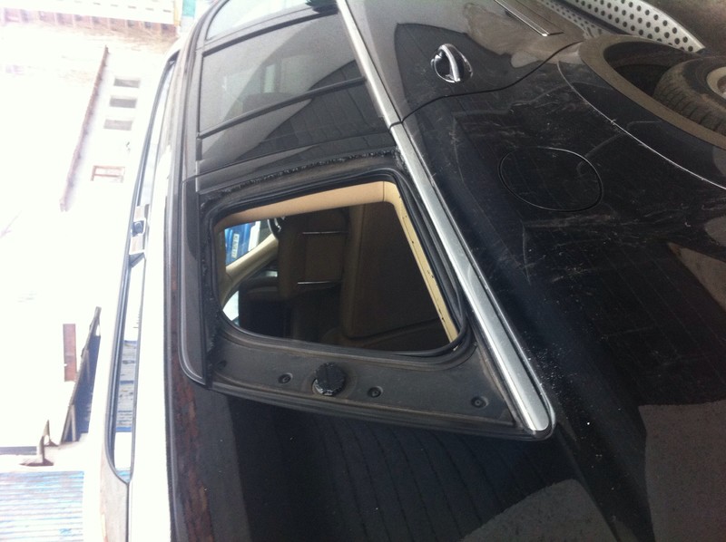 Стекло задняя правая Mercedes-Benz GL-Сlass X164  2008 5.5 Бензин 