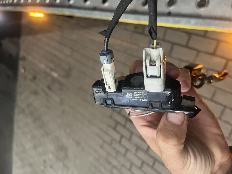 Камера правая в крыло Tesla Model Y  2020 11.0 Электро Кременчуг