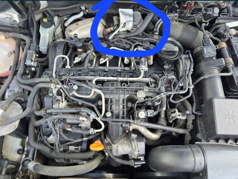 Тепловий захисний кожух фiшки актуатора турбiни caddy 1.6tdi Volkswagen Caddy 3  2012 1.6 Дизель Кременчуг