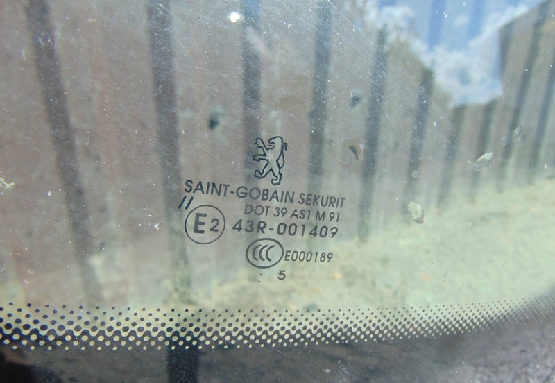 Лобове скло Peugeot 307  2007 універсал 2.0 Бензин 