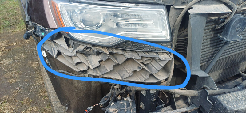 Фара передняя Jeep Grand Cherokee 2013 г.  3.0 л дизель USA  Ровно