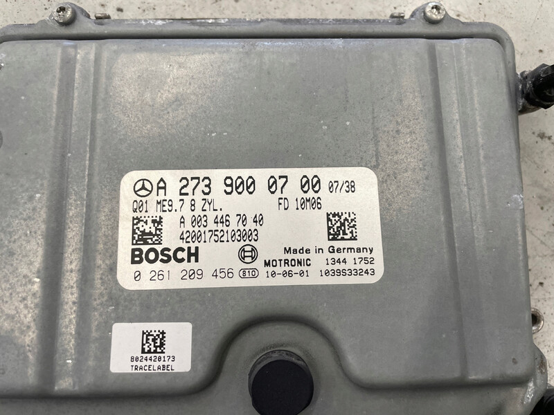 Электронный блок управления двигателем A2739000700   Mercedes S-Class