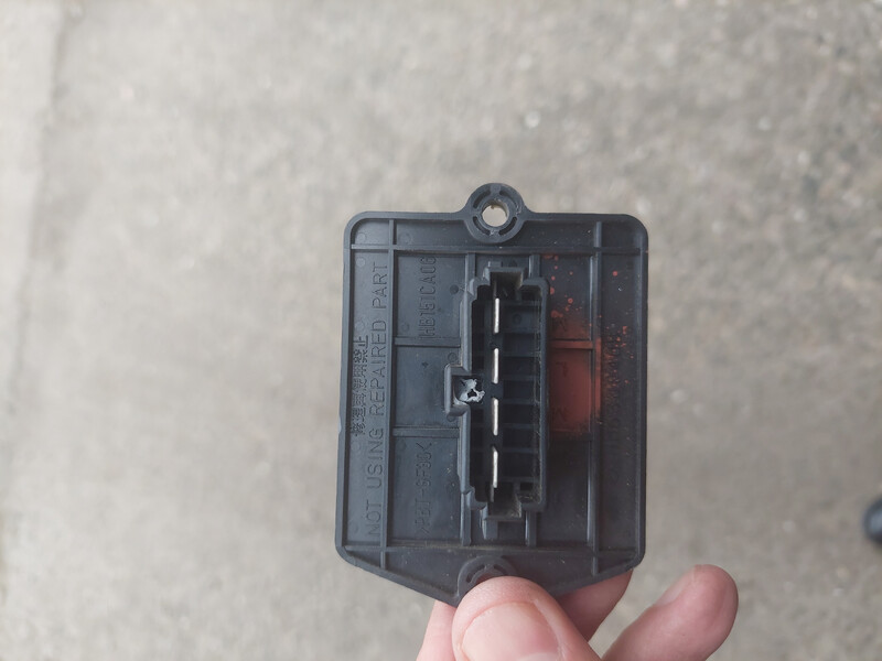 Реле печки Mazda 626  1996 хэтчбек 1.8 Бензин Одесса