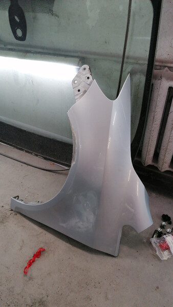 Крило переднє ліве Volkswagen Golf Plus  2005 універсал 1.8 Бензин 
