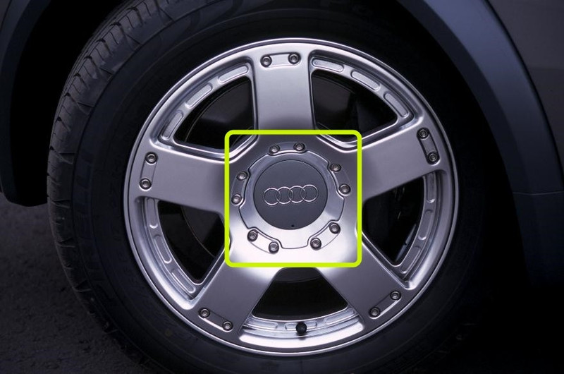 Крышки 2 шт, на диски allroad Audi A6 allroad quattro универсал 2002 г.  3.0 л дизель Одесса