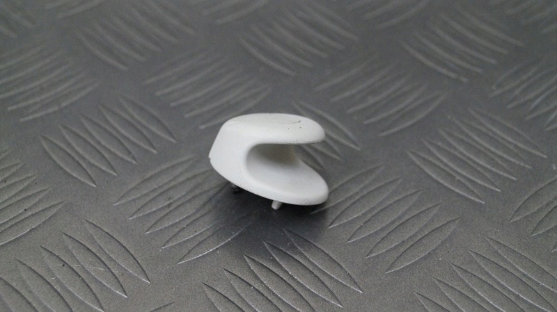 Крючки салона Volkswagen Caddy 3  2012 1.6 Дизель 