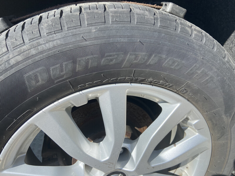 Шины всесезонные Nissan Rogue  2018 универсал 2.5 Бензин Белая Церковь