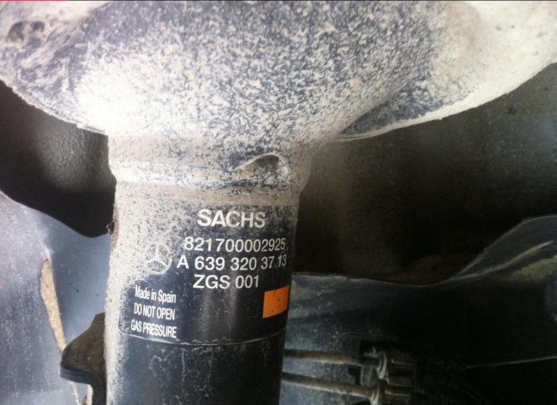 Амортизатор передній A6393207313   Mercedes Viano, Mercedes Vito