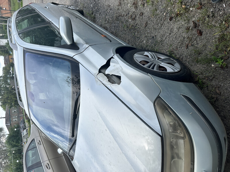 Крило переднє Renault Laguna 2  2002 універсал 1.6 Бензин 