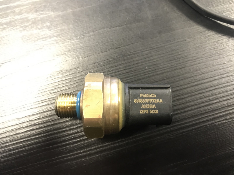 Датчик тиску палива Land Rover Range Rover Evoque 2013 р.  2.0 л бензин Київ