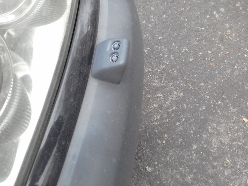 Форсунка омывателя фары правая 5804405030   Toyota Avensis