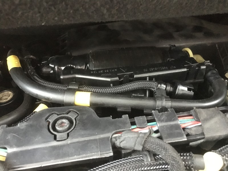 Груша підкачки топліва Citroen Berlingo  2010 1.6 Дизель 