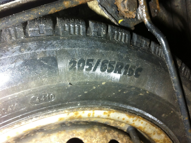 Michelin agilis alpin 205/65 r16c можно распоровку Renault Trafic 2  2005 1.9 Дизель Киев