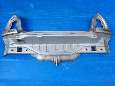 Задняя панель кузова Mitsubishi Carisma  2002 1.6 Бензин Киев