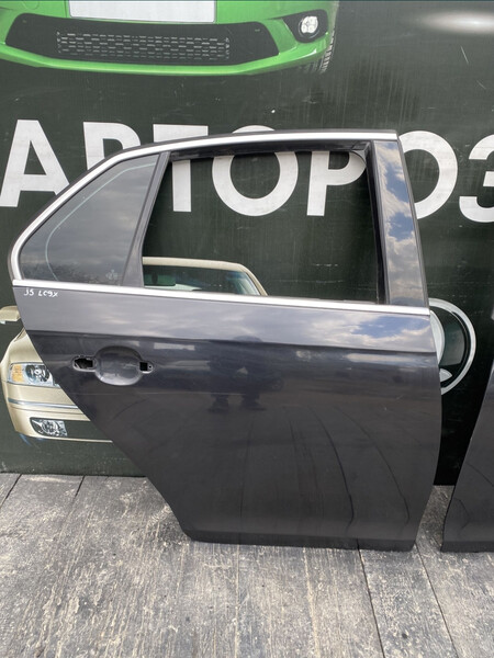 Задня права дверка lc9x Volkswagen Jetta 5  2008 2.0 Дизель Луцк