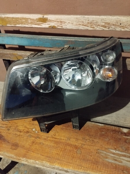 Фара передняя Volkswagen T5 (Transporter)  2004 универсал  Электро 