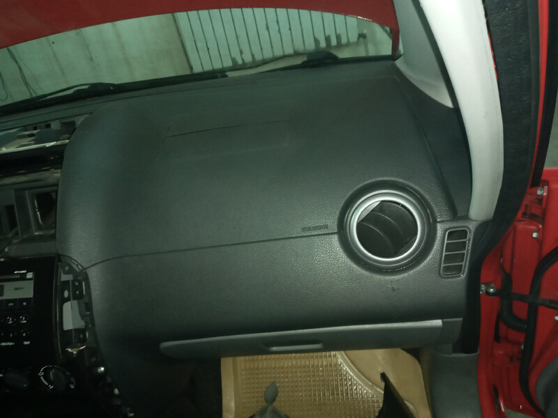 Заглушка торпеды Suzuki SX4  2008 хетчбек 1.6 Бензин Жовті Води