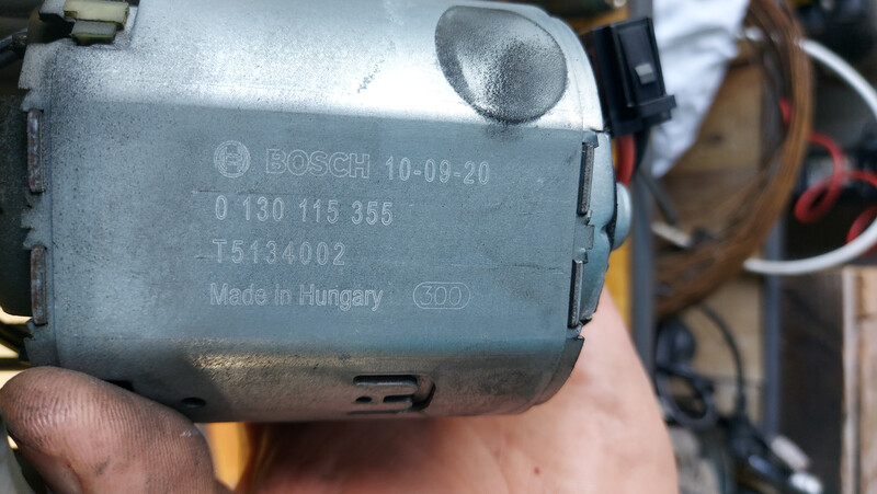 Вентилятор салону BMW 5 Series  2010 універсал 2.0 Дизель 