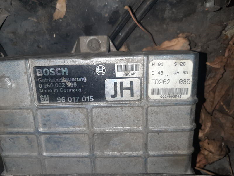 Блок управления АКПП 96017015   Opel Omega