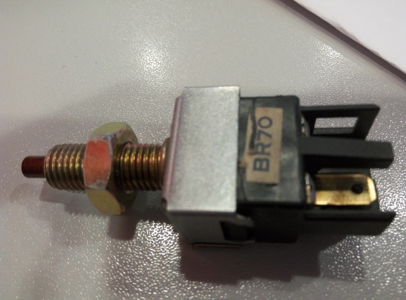 Датчик стоп сигнала Mazda 626 gf 2000 2.0 Бензин Киев