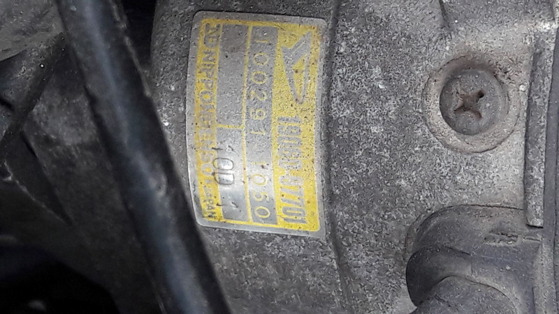 Крышка трамблера Daihatsu Charade  1986 хэтчбек 1.0 Бензин Одесса