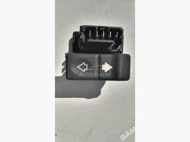 Кнопка склопідйомника Peugeot 605  1996 2.0 Бензин 