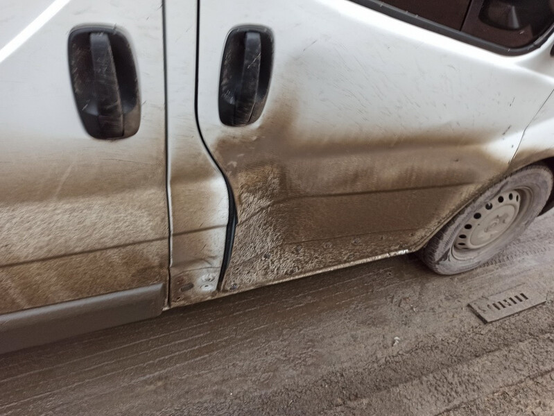 Дверь передняя правая Opel Vivaro  2012 2.0 Дизель Запорожье