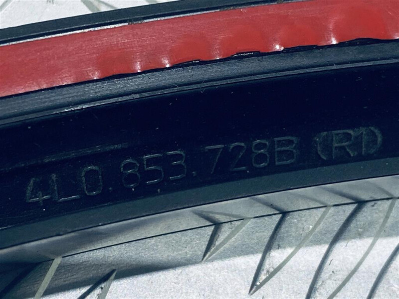Накладка бампера Audi Q7 2012 р.  3.0 л бензин Львів