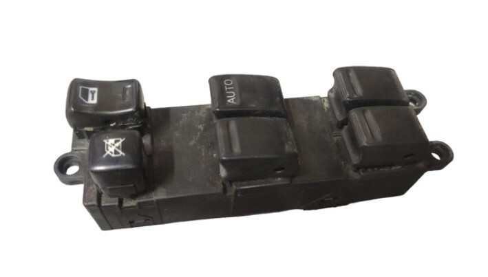 Блок склопідіймача ліворульне авто Nissan Kingcab  2003 2.5 Дизель Вараш