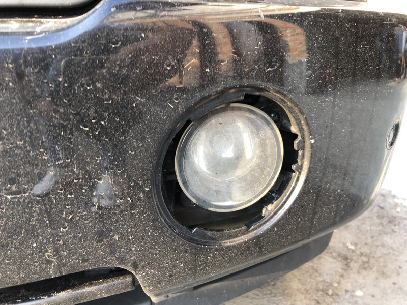 Пластмаса на туманку Land Rover Range Rover 2007 г.  4.2 л бензин Хмельницкий