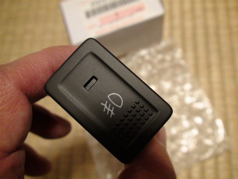 Кнопка противотуманки Suzuki SX4  2010 1.6 Бензин 