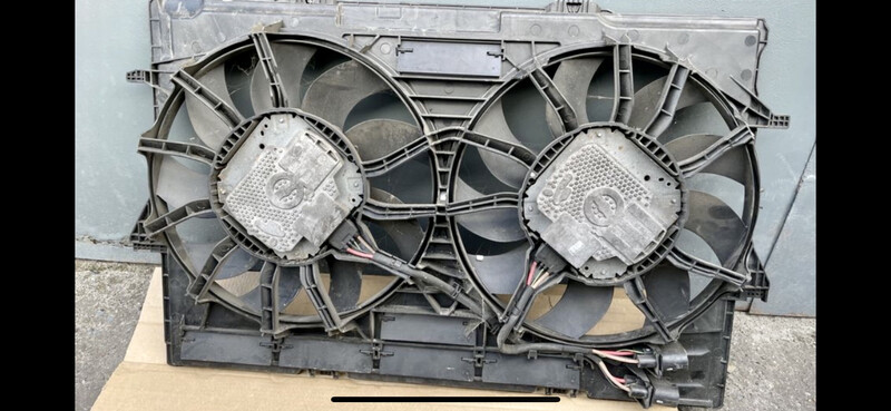 Вентилятор радиатора Audi A6 C7 2014 г.  3.0 л бензин Тернополь