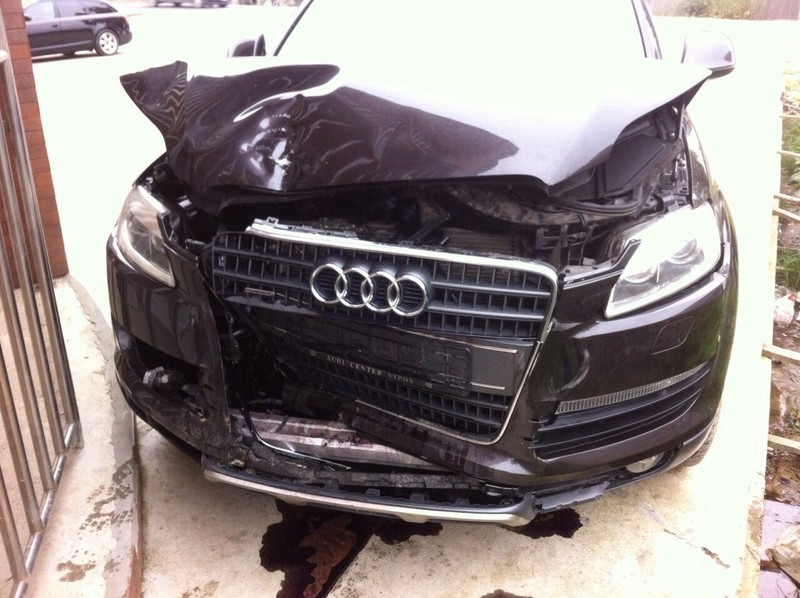 Бампер в сборе Audi Q7  2007 4.2 Бензин Ужгород