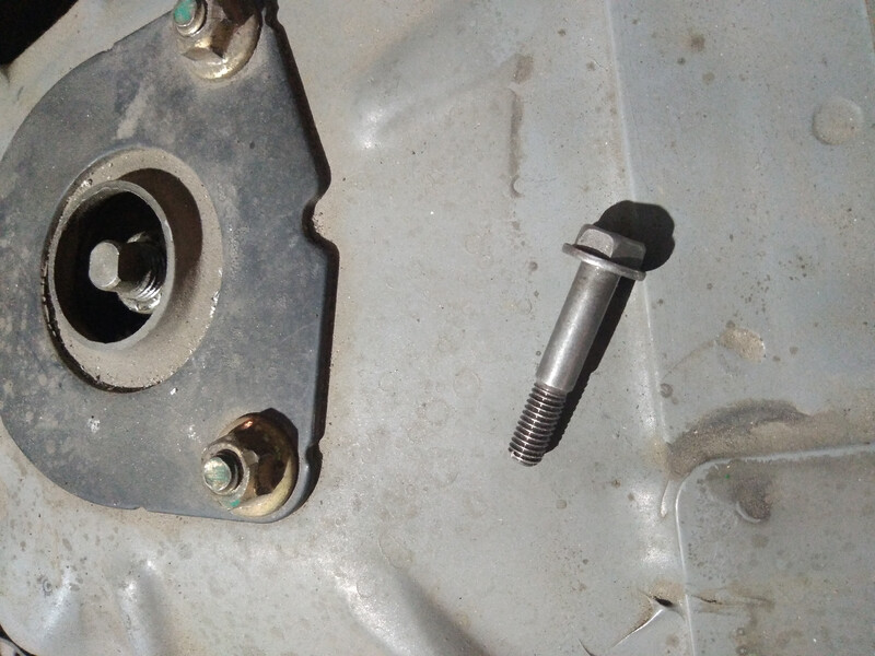 Болт пастели распредвала Nissan Almera Classic  2011 1.6 Бензин Житомир