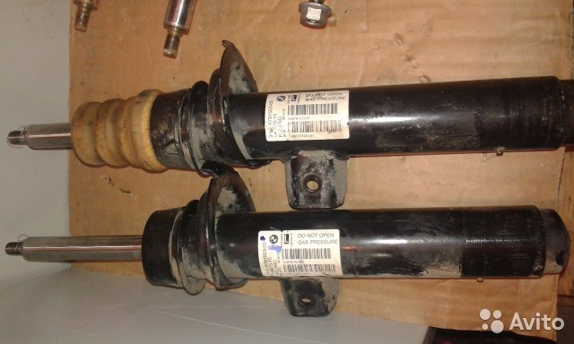 Амортизатор задній BMW M3  2013 2.0 Бензин 